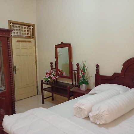 Fermana Homestay Painan Bagian luar foto